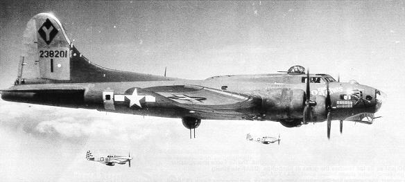 B17 in flight B&W from 3 o'clock